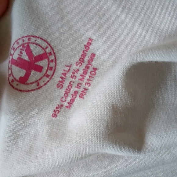 White shirt - Picture 2 of 2